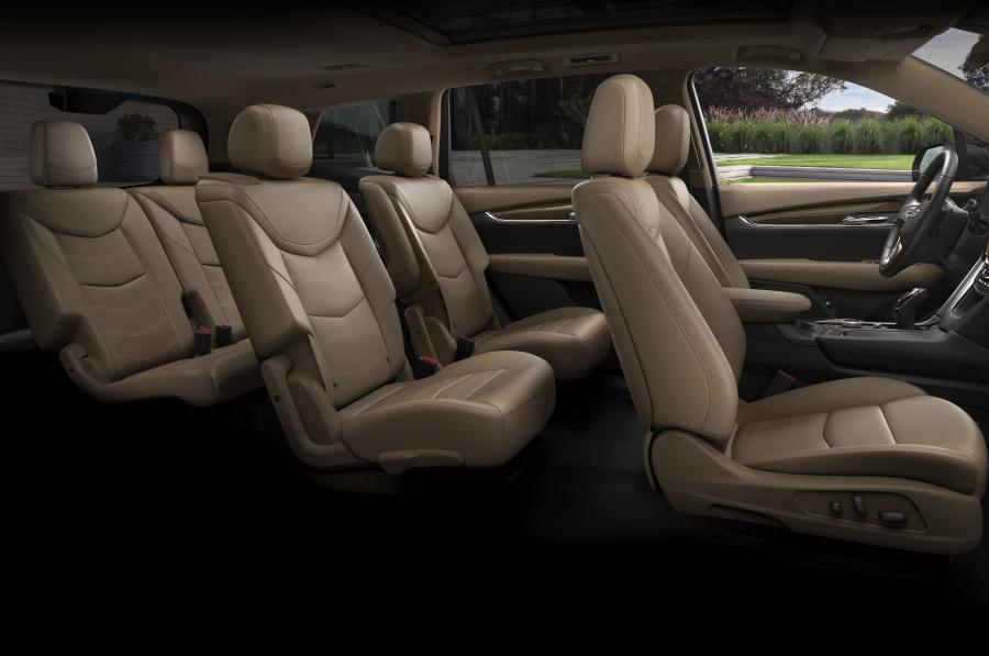 Интерьер Cadillac XT6 Luxury 2019 года  (фото 9 из 39)